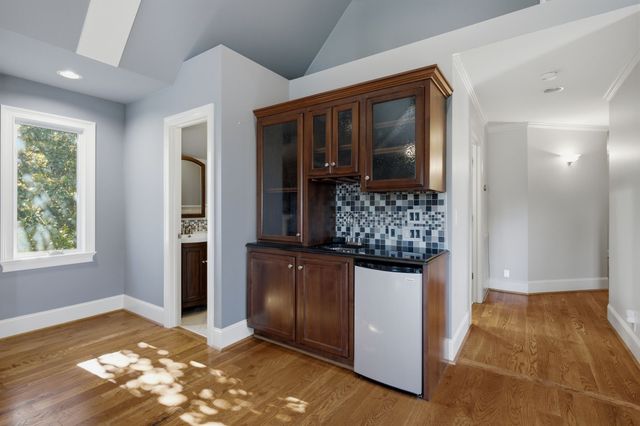 130 West 12 Stones Xing, Goodlettsville, TN 37072