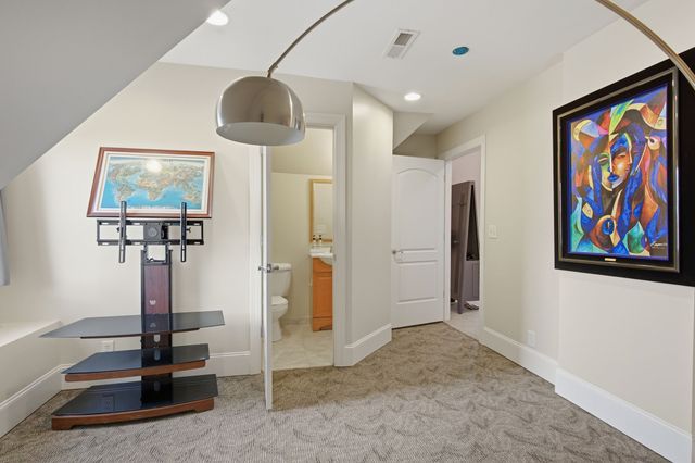 130 West 12 Stones Xing, Goodlettsville, TN 37072