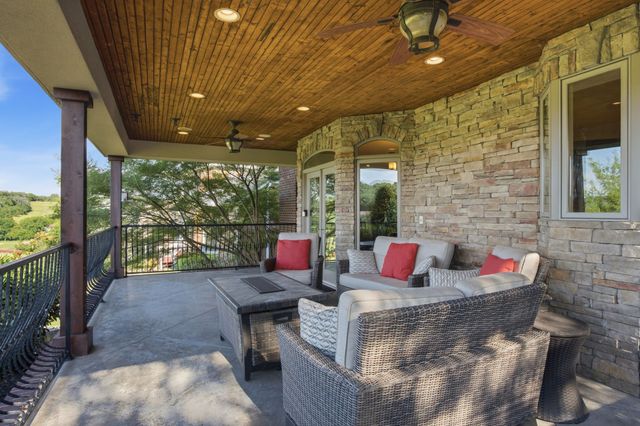 130 West 12 Stones Xing, Goodlettsville, TN 37072