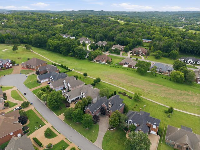 130 West 12 Stones Xing, Goodlettsville, TN 37072