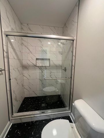 2033 Berry Hill Drive, Frankfort, KY 40601