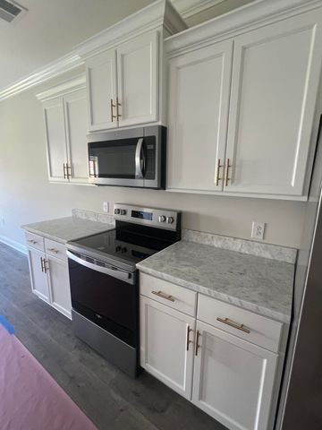 2033 Berry Hill Drive, Frankfort, KY 40601