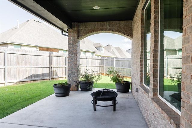 14516 Chambery Court, Yukon, OK 73099