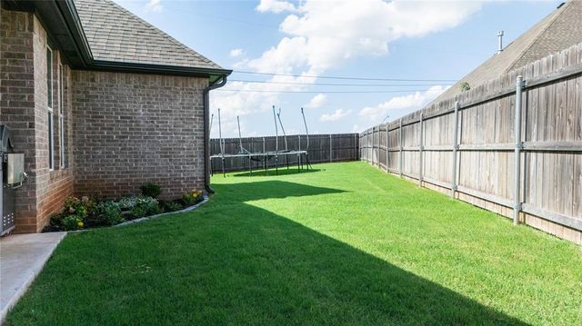 14516 Chambery Court, Yukon, OK 73099