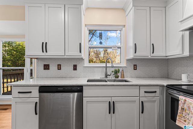 3278 N BROKEN BOW DRIVE, Birmingham, AL 35242