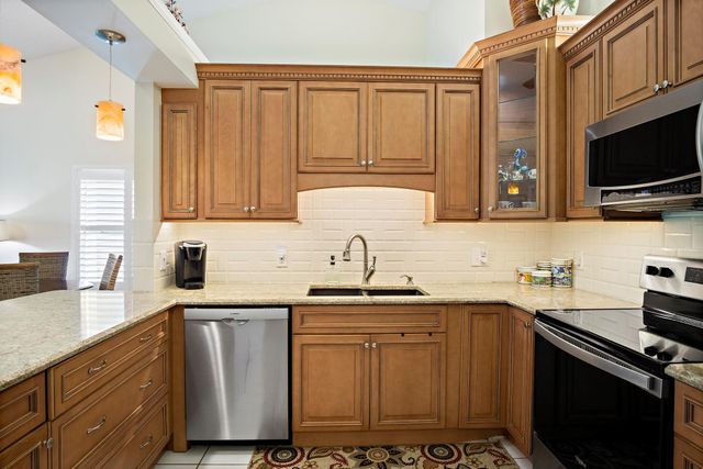 2537 SE Tropical East Circle E, Port St Lucie, FL 34952