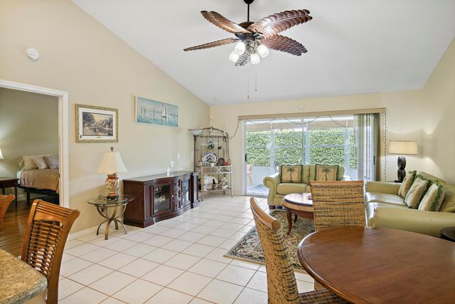 2537 SE Tropical East Circle E, Port St Lucie, FL 34952