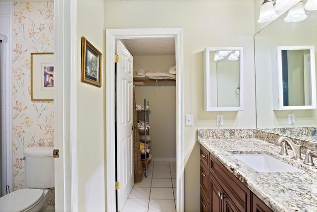 2537 SE Tropical East Circle E, Port St Lucie, FL 34952