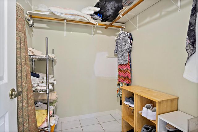 2537 SE Tropical East Circle E, Port St Lucie, FL 34952