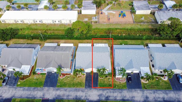2537 SE Tropical East Circle E, Port St Lucie, FL 34952