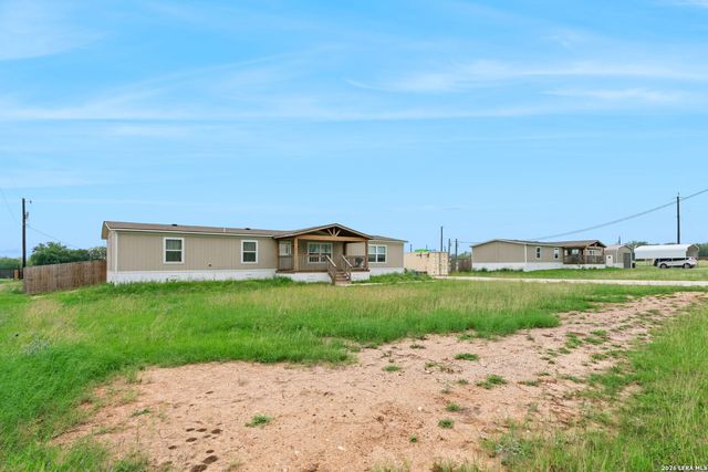 12606 Toro Dr, Atascosa, TX 78002