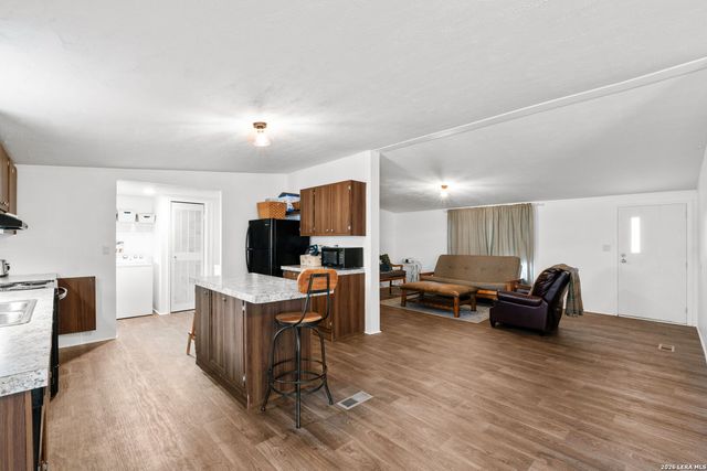 12606 Toro Dr, Atascosa, TX 78002