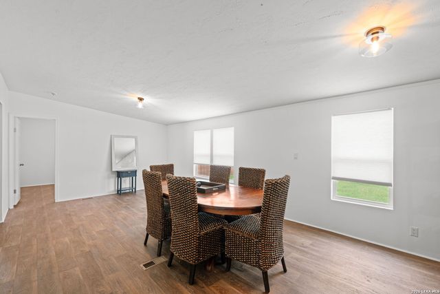 12606 Toro Dr, Atascosa, TX 78002