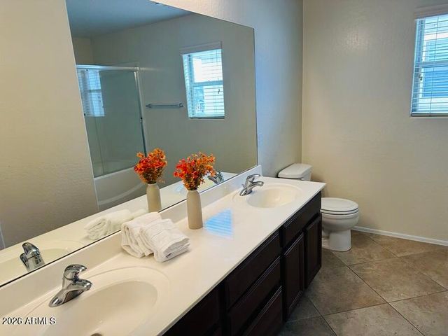 17460 W LISBON Lane, Surprise, AZ 85388