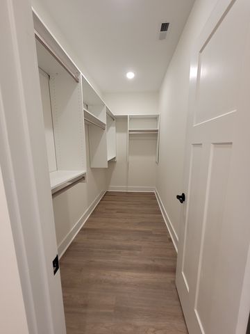 209 Sandalwood Way, Dickson, TN 37055