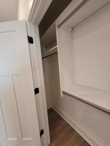 209 Sandalwood Way, Dickson, TN 37055