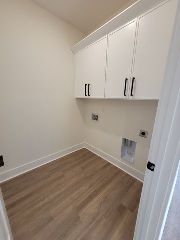 209 Sandalwood Way, Dickson, TN 37055