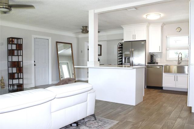 3201 45TH STREET N, St Petersburg, FL 33713