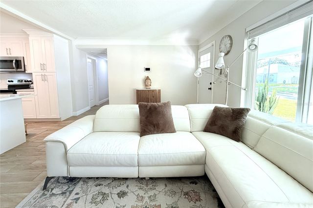 3201 45TH STREET N, St Petersburg, FL 33713