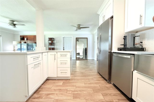 3201 45TH STREET N, St Petersburg, FL 33713