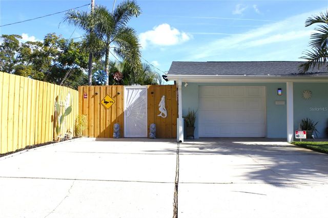 3201 45TH STREET N, St Petersburg, FL 33713