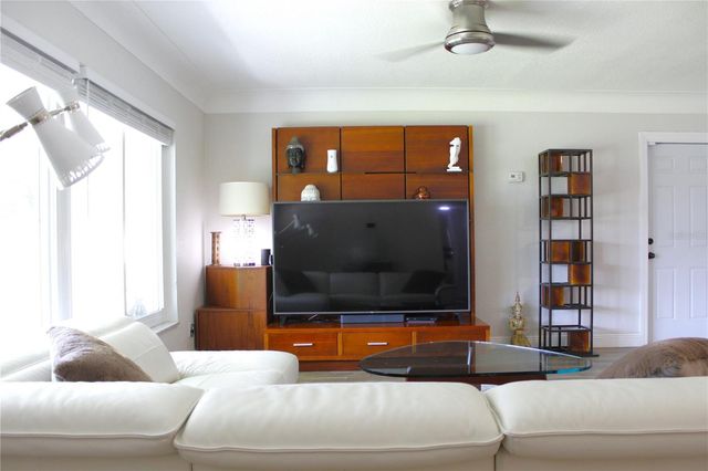 3201 45TH STREET N, St Petersburg, FL 33713