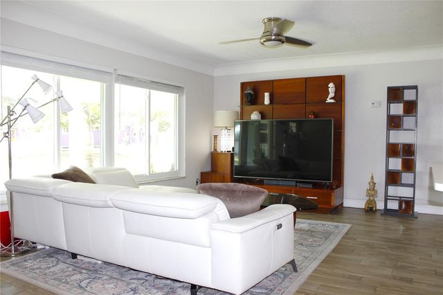 3201 45TH STREET N, St Petersburg, FL 33713