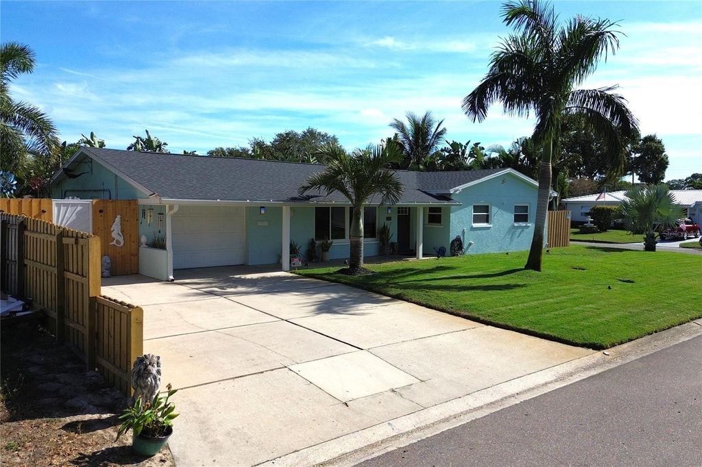 3201 45TH STREET N, St Petersburg, FL 33713