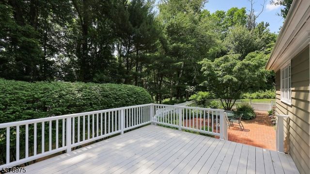 35 Rolling Hill Rd, Bernardsville Boro, NJ 07924
