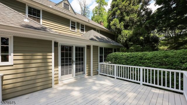35 Rolling Hill Rd, Bernardsville Boro, NJ 07924