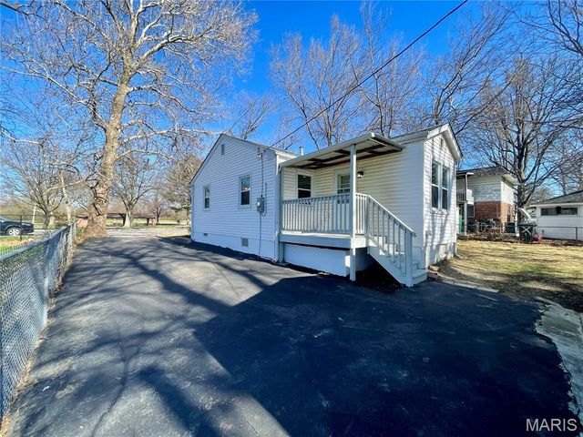 4224 Ashby Road, St Ann, MO 63074