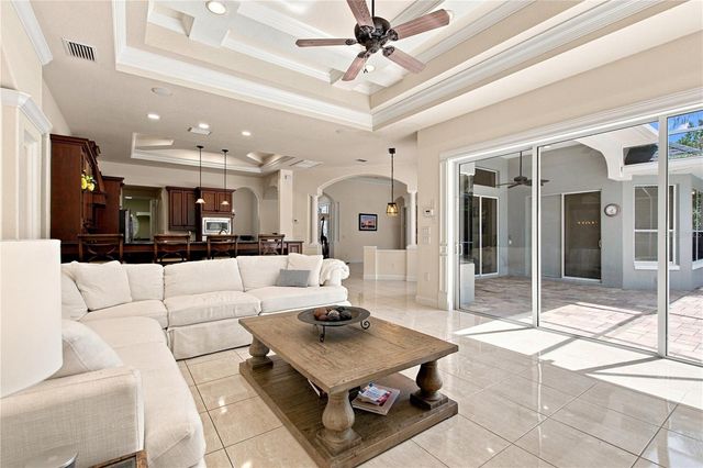 9469 WATERFORD OAKS DRIVE, Winter Haven, FL 33884