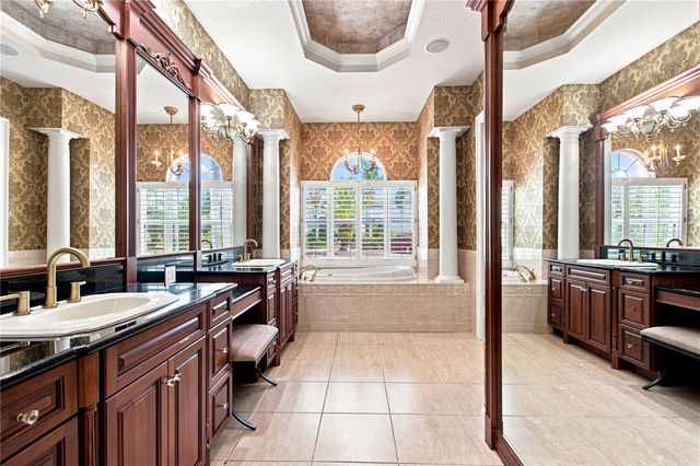 9469 WATERFORD OAKS DRIVE, Winter Haven, FL 33884