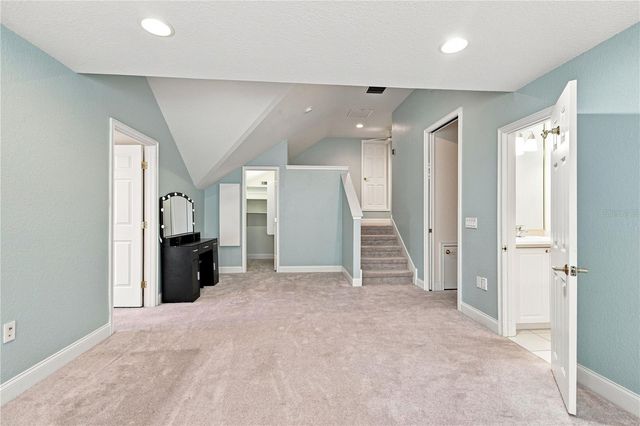 9469 WATERFORD OAKS DRIVE, Winter Haven, FL 33884