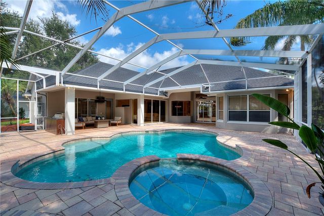 9469 WATERFORD OAKS DRIVE, Winter Haven, FL 33884