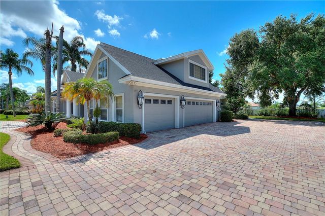 9469 WATERFORD OAKS DRIVE, Winter Haven, FL 33884