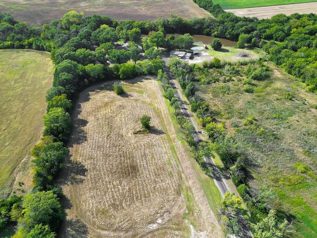 613 N Meridian Rd Rear, Newton, KS 67114