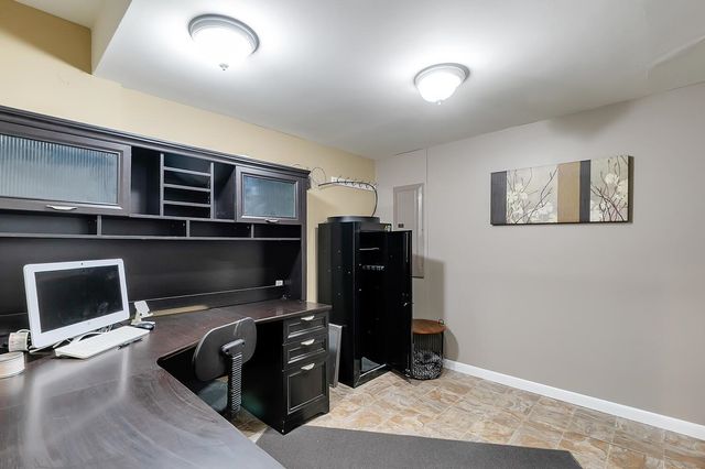 613 N Meridian Rd Rear, Newton, KS 67114