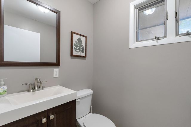 613 N Meridian Rd Rear, Newton, KS 67114