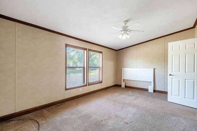 613 N Meridian Rd Rear, Newton, KS 67114