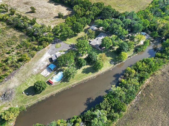 613 N Meridian Rd Rear, Newton, KS 67114