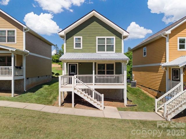 8 Cottage Cove Lane, Asheville, NC 28803