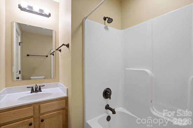 8 Cottage Cove Lane, Asheville, NC 28803