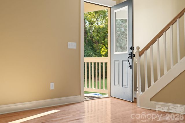 8 Cottage Cove Lane, Asheville, NC 28803