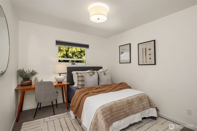 7710 32nd Avenue NE, Seattle, WA 98115