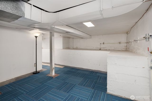 7710 32nd Avenue NE, Seattle, WA 98115