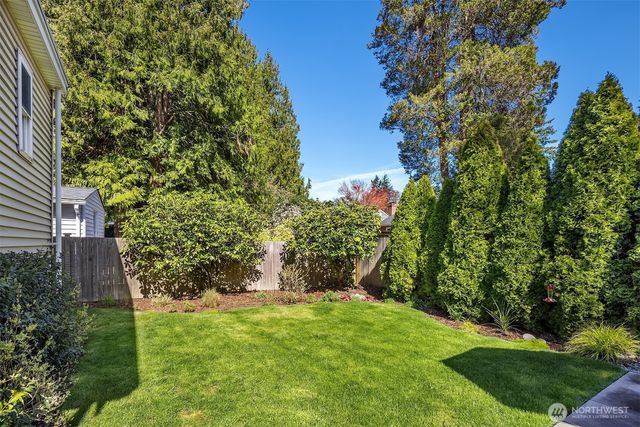 7710 32nd Avenue NE, Seattle, WA 98115