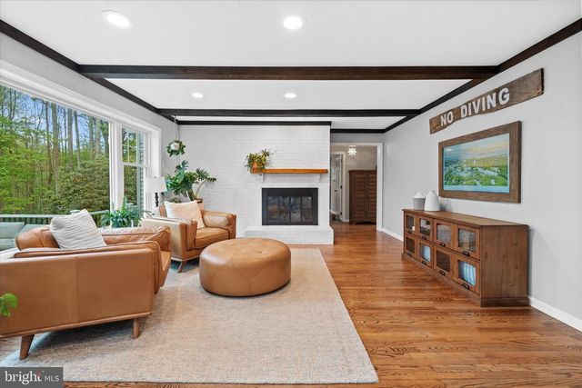 1123 INDEPENDENCE DR, West Chester, PA 19382