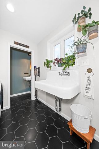 1123 INDEPENDENCE DR, West Chester, PA 19382