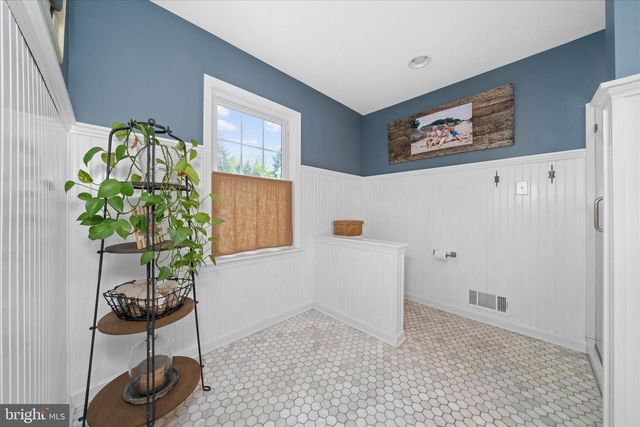 1123 INDEPENDENCE DR, West Chester, PA 19382